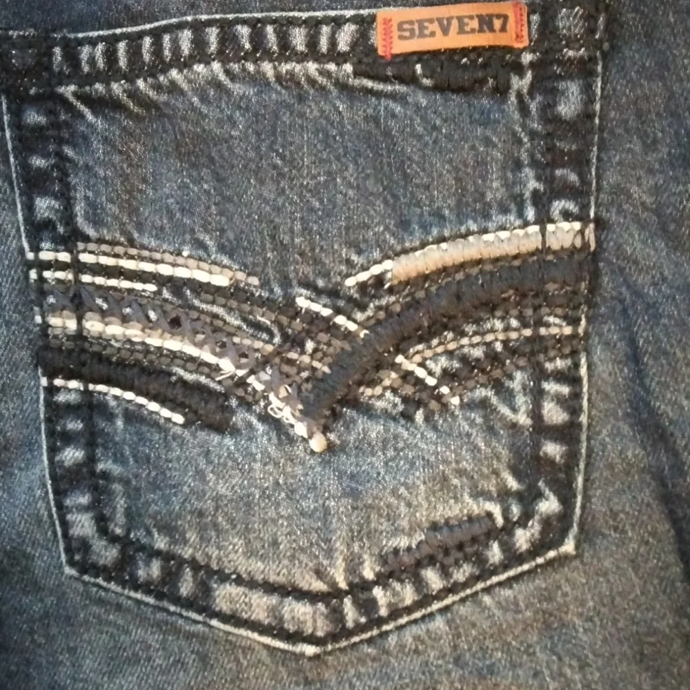 - - Seven dark denim bermuda jean shorts sz 12
